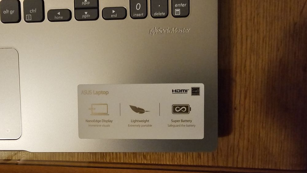 Laptop ASUS performant model X509FA-EJ219