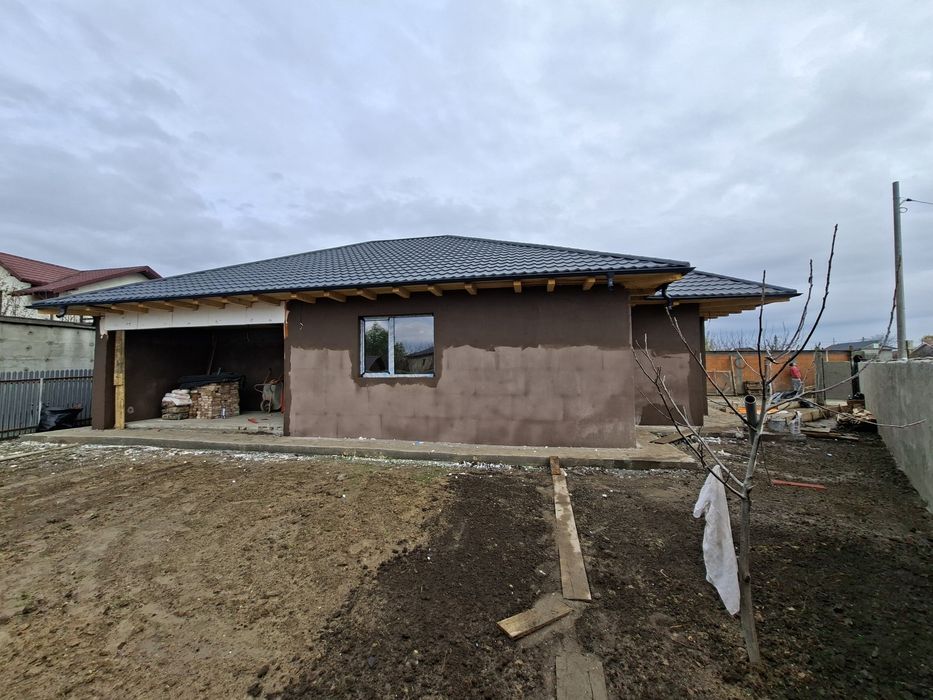 Vand Casa Noua  In Sendreni ! Zona Buna ! Toate ultilitatile!