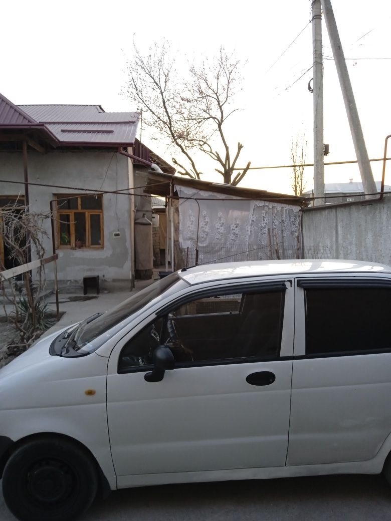 Уй сотилади барданколда
