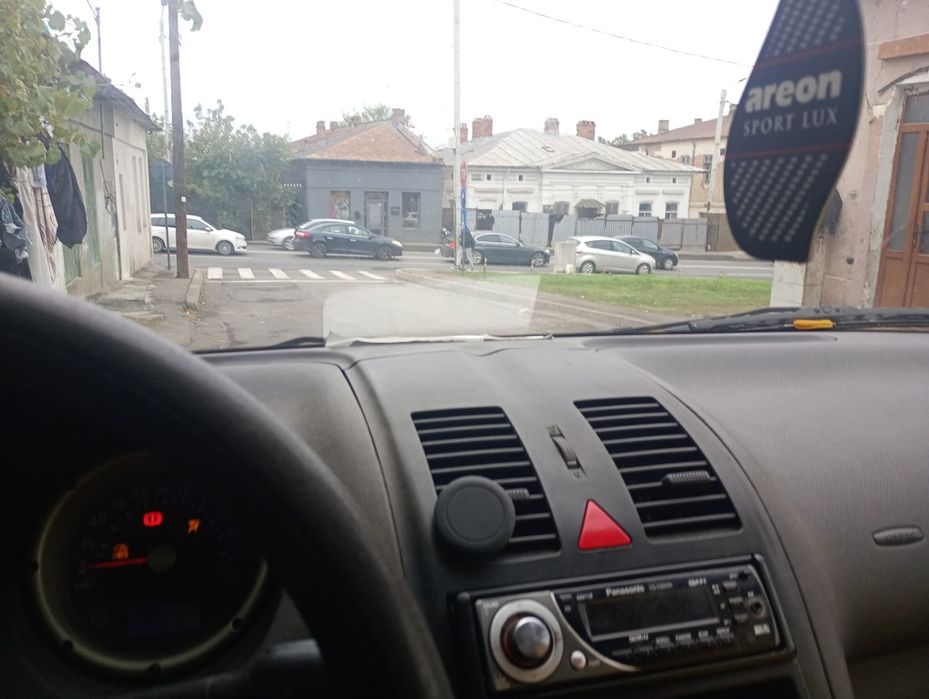 Vând polo6n2 1.4 benzină 44 kw 60 cai