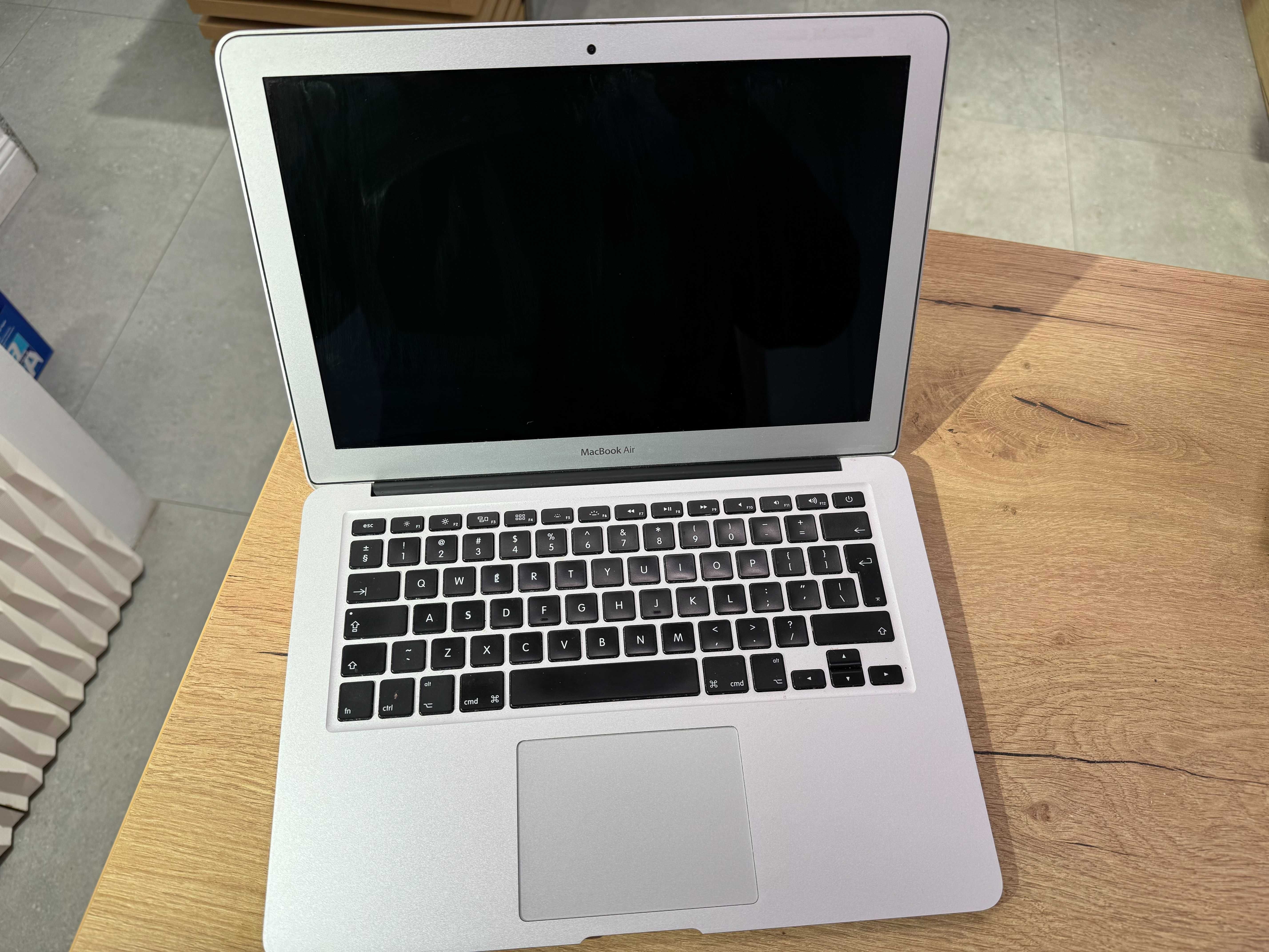 MacBook Air 2014, i5, 256GB, 4Gb RAM | Factura & Garantie |
