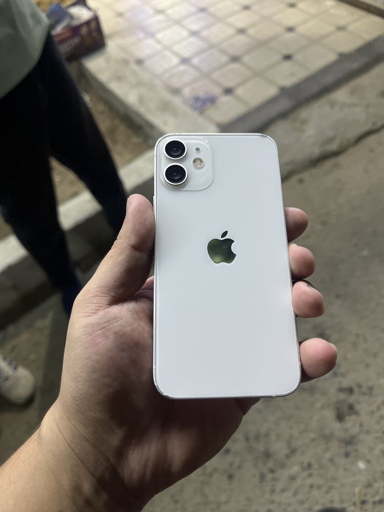 Iphone 12 mini холати яхши акум, экран алишган