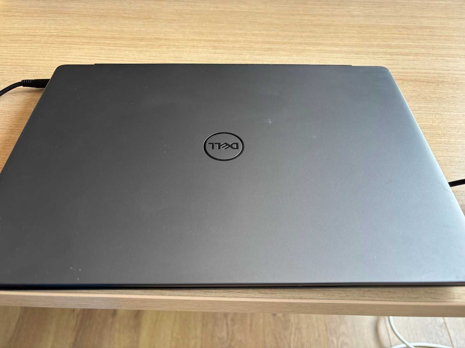 Лаптоп Dell Vostro 5490