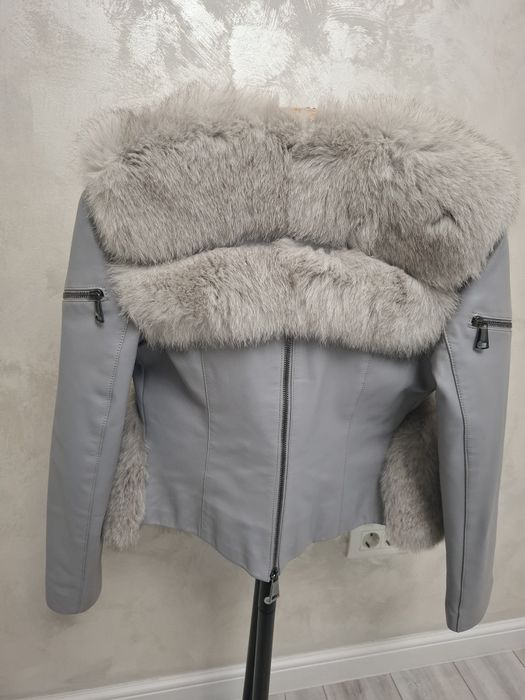 Haina de blana vulpe si piele naturala mărimea S