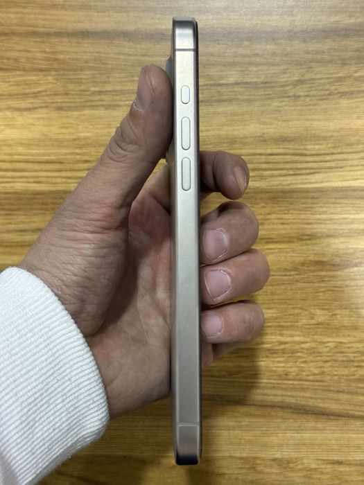 Iphone 15 pro max sotiladi! 85%, 256 GB