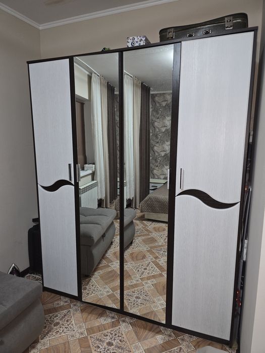 Шкаф, комод и прикроватный тумбы