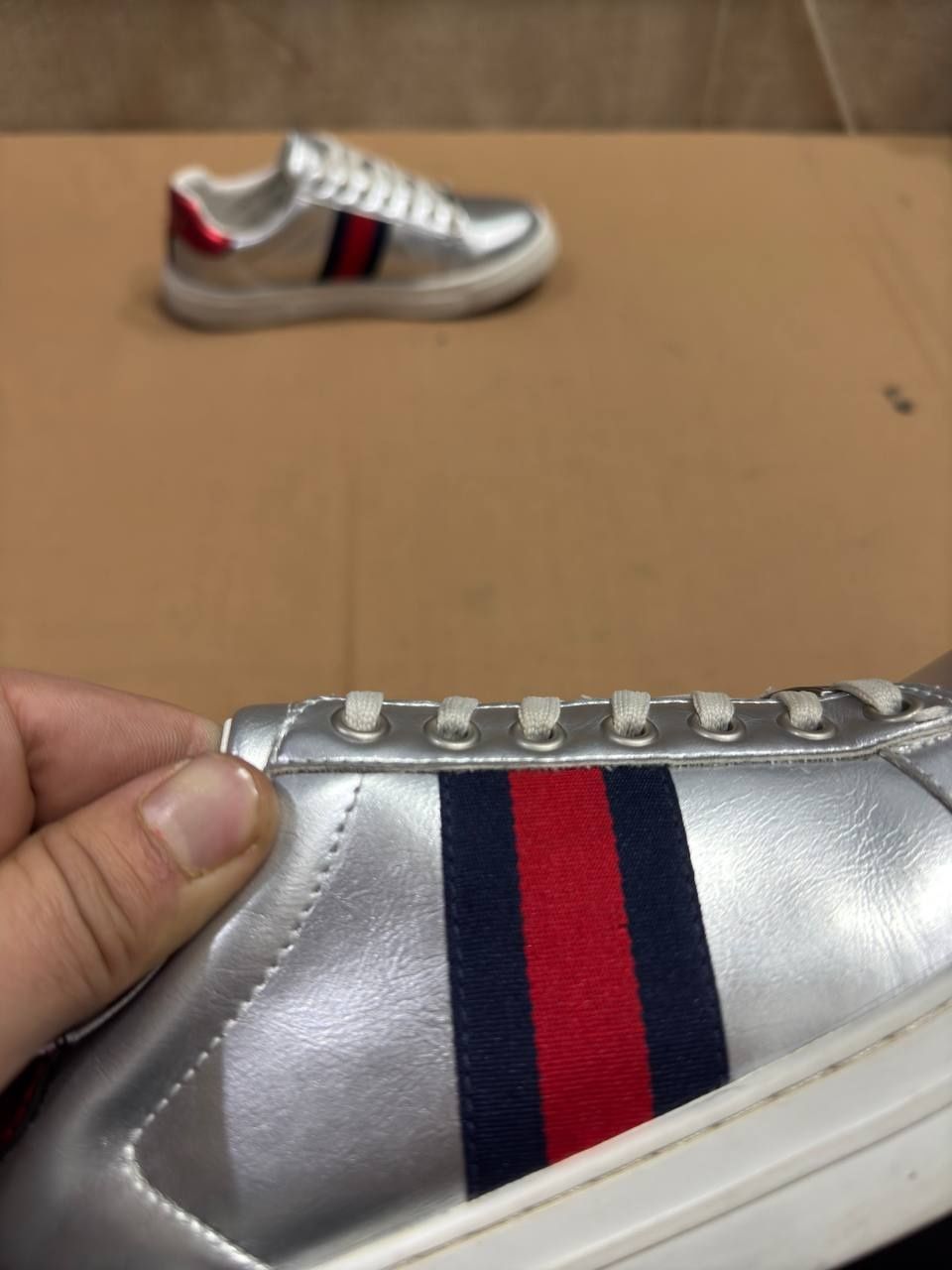 Krasofka Gucci ace madel