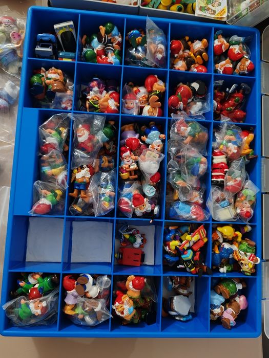 Figurine Kinder Fererro bpz-uri 364 piesel