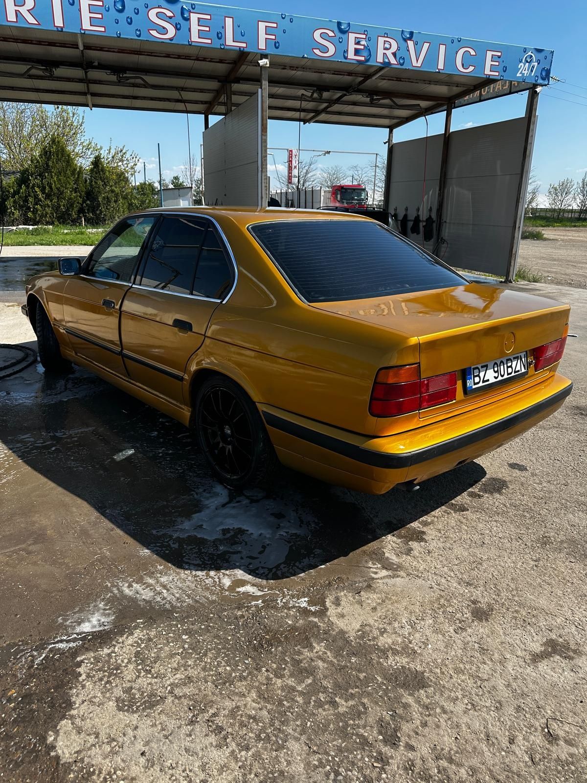 Vând bmw e34 2.0i