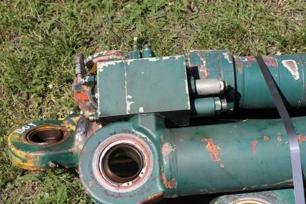 Cilindru Hidraulic Atlas 1304 second hand - Piese de schimb Atlas
