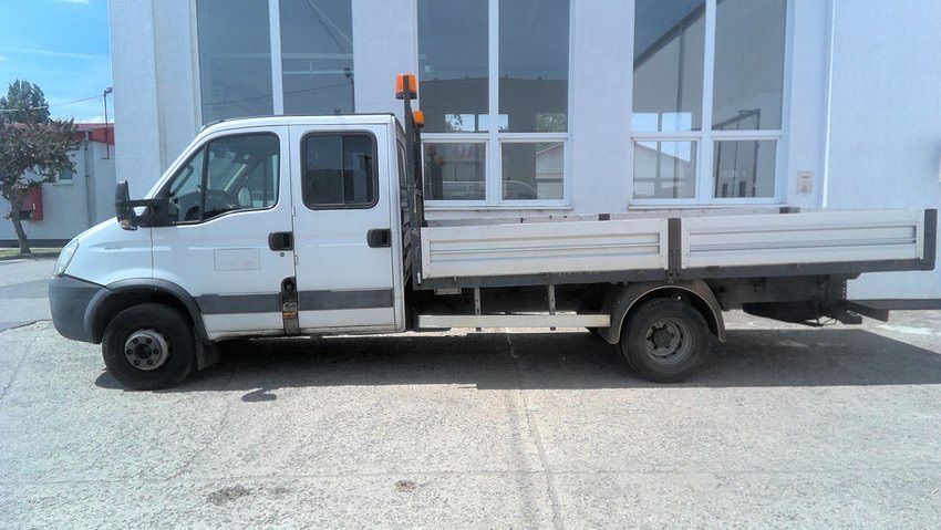 Iveco Daily 2011 65c Punte Dubla 7 locuri Dokka TVA duba Bena Pick-Up Camioneta carosata obloane aluminiu istoric service fără probleme Aer condiționat AC Motor 3L 140 cai Euro 5 Model Lung NU Ford Mercedes Sprinter Crafter