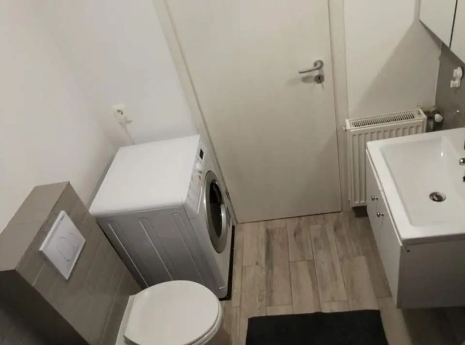 închiriez apartament 3 camere metrou Dimitrie Leonida