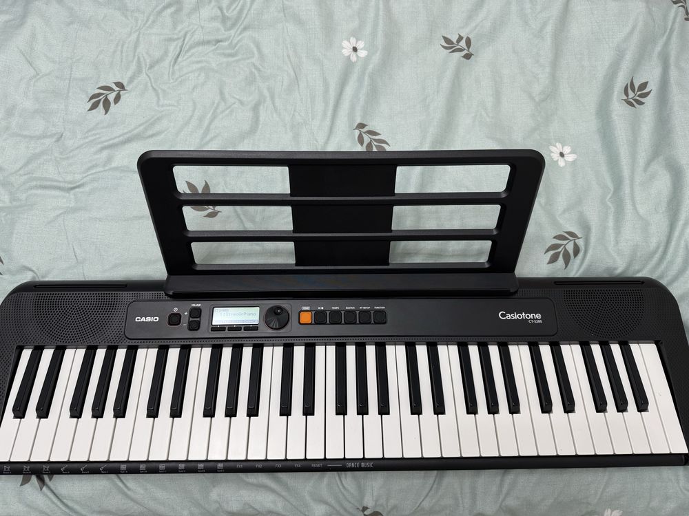 Синтезатор Casio CT-S200