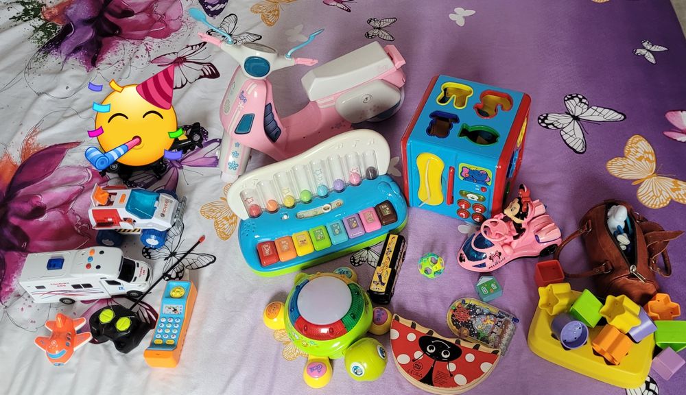 Jucarii pentru copii interactive in stare bună