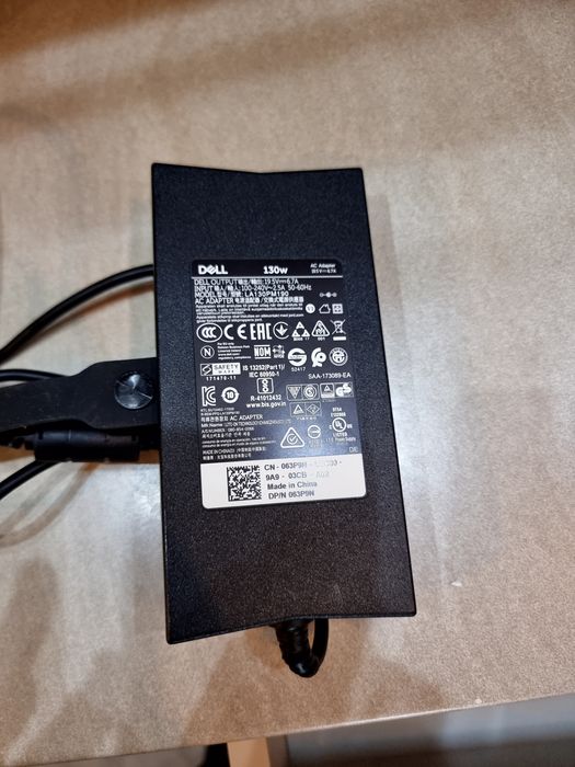 Dell Universal Dock D6000 универсална докинг станция