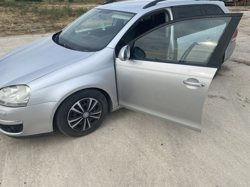 Vand vw golf 5 ,1.9 TDI break,recent adus si inmatriculat.