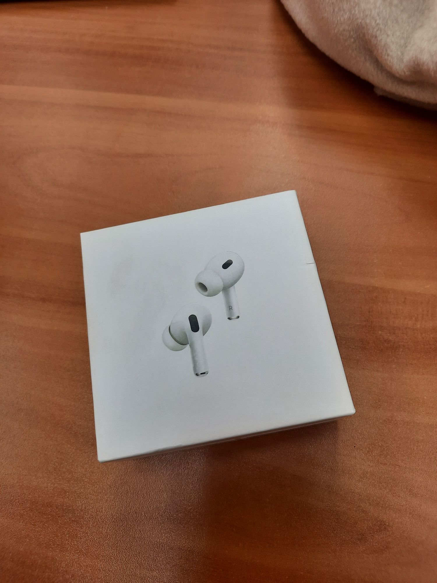 Airpods pro 2nd generation чисто нови