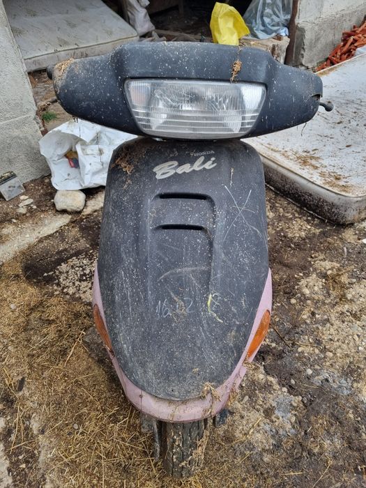 Vand scuter Peugeot buxy ,honda bali,pt piese