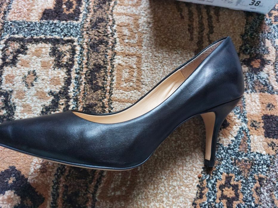 Pantofi cu toc femei
