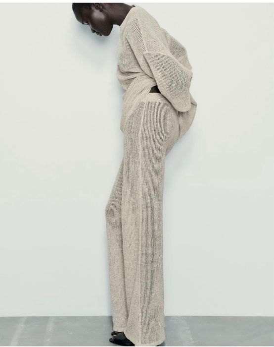 Set costum casual brand Zara bej fir auriu discret