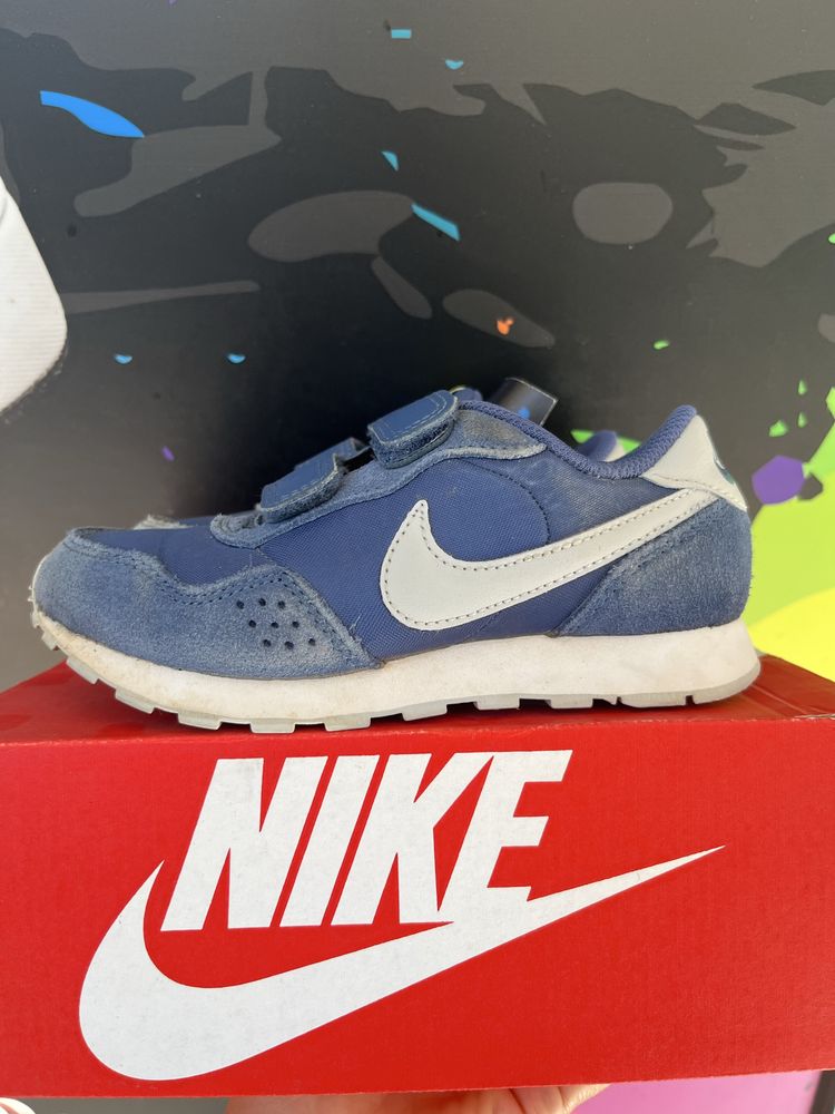 Детски летни маратонки Nike номер 28.5