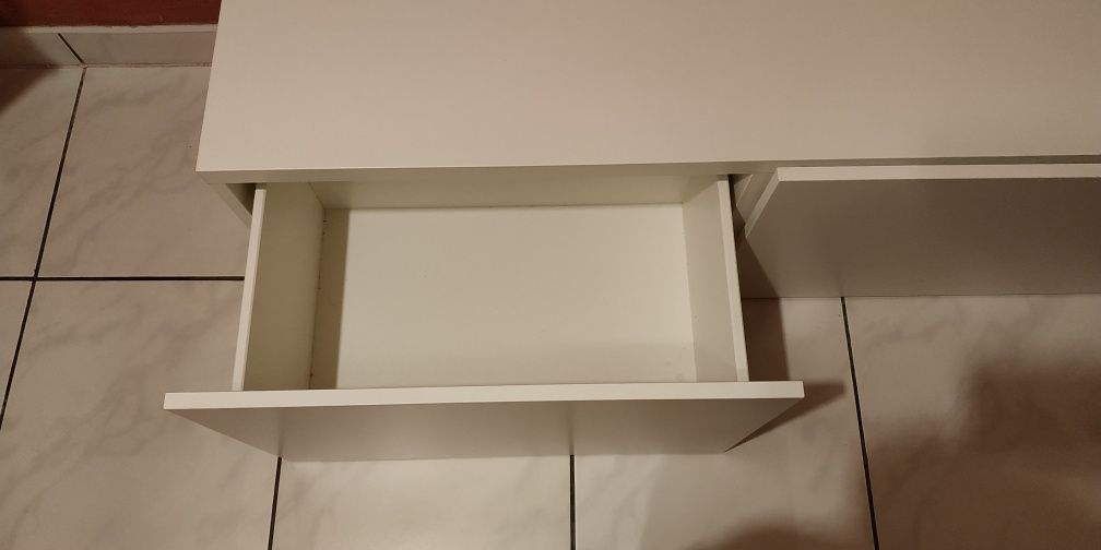 Comoda tv MDF Ikea, dulap cu sertare ce se deschid/inchid prin apăsare