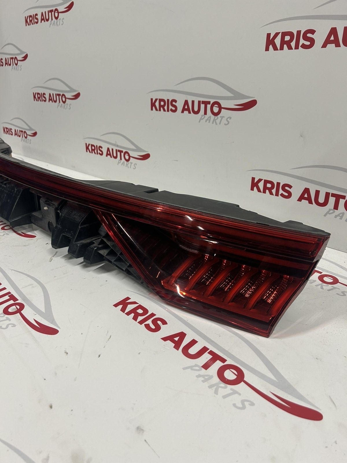 Стоп - Стопове за Audi Q8 2020 / Ауди Кю 8 2020г US