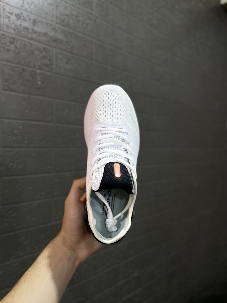 Under Armour 43 razmer