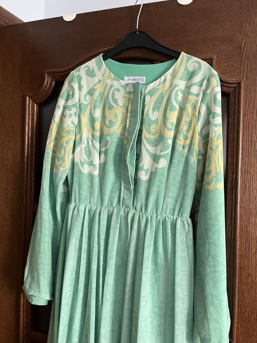 Платье вечернее закрытое подходит для кормящих