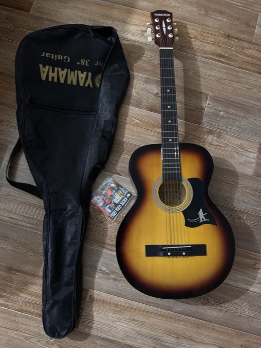 Гитара Yamaha 38