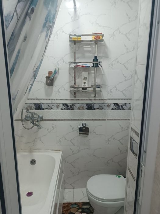 1-Комн. 28м². Кирпичный. Чистая. Продажа. Уй-Жой. Ттз-1.