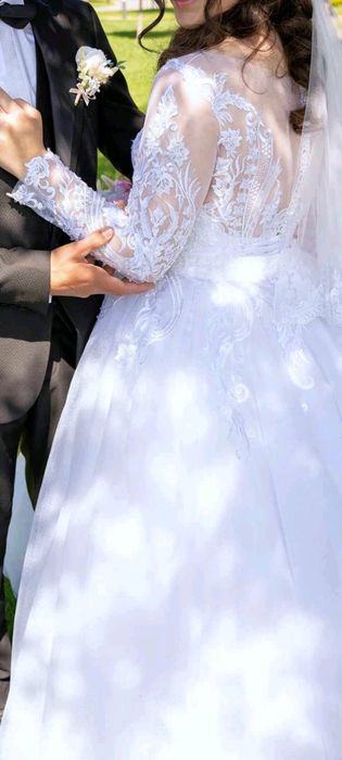 Vând rochie de mireasă