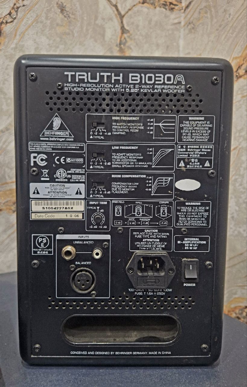 Студийные мониторы Behrinenger TRUTH B1030A