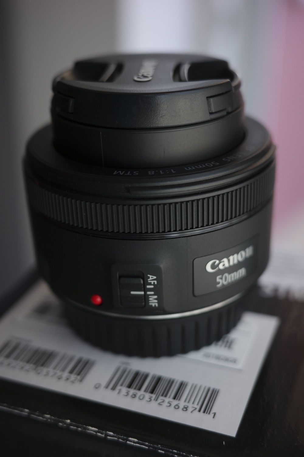 Обектив Canon EF 50mm f1.8 STM