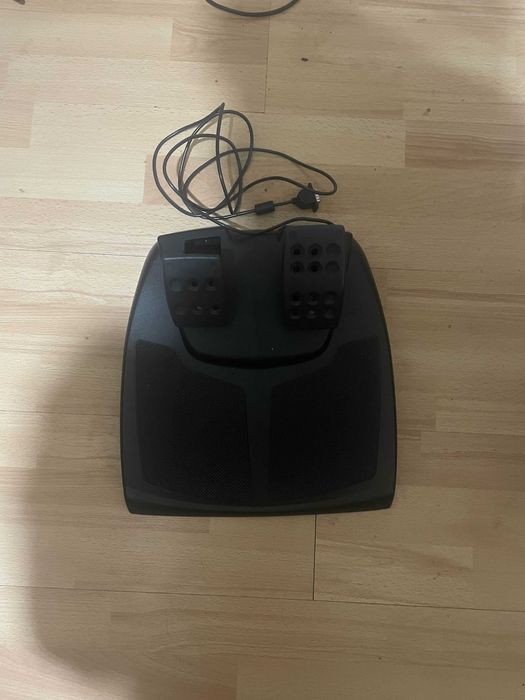 Volan Logitech Momo Racing