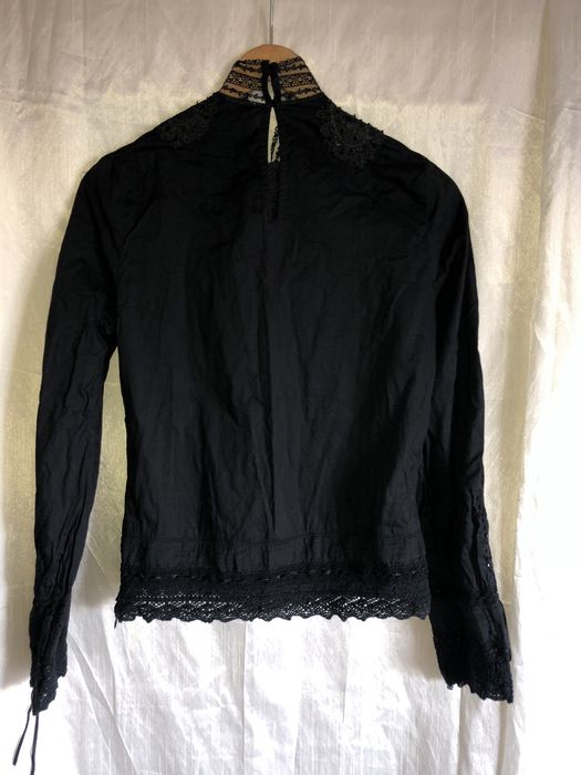 Bluza neagra cu broderii si dantela Oasis 38