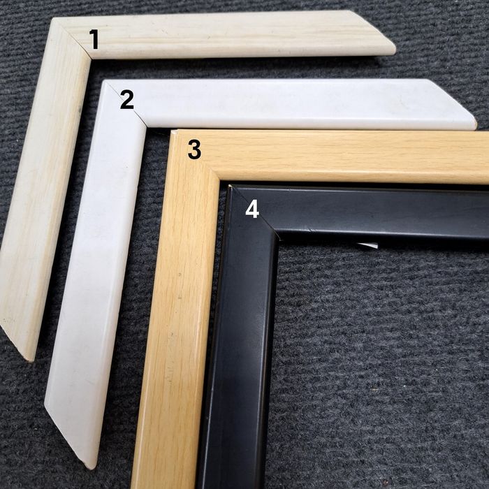 Картини на канава