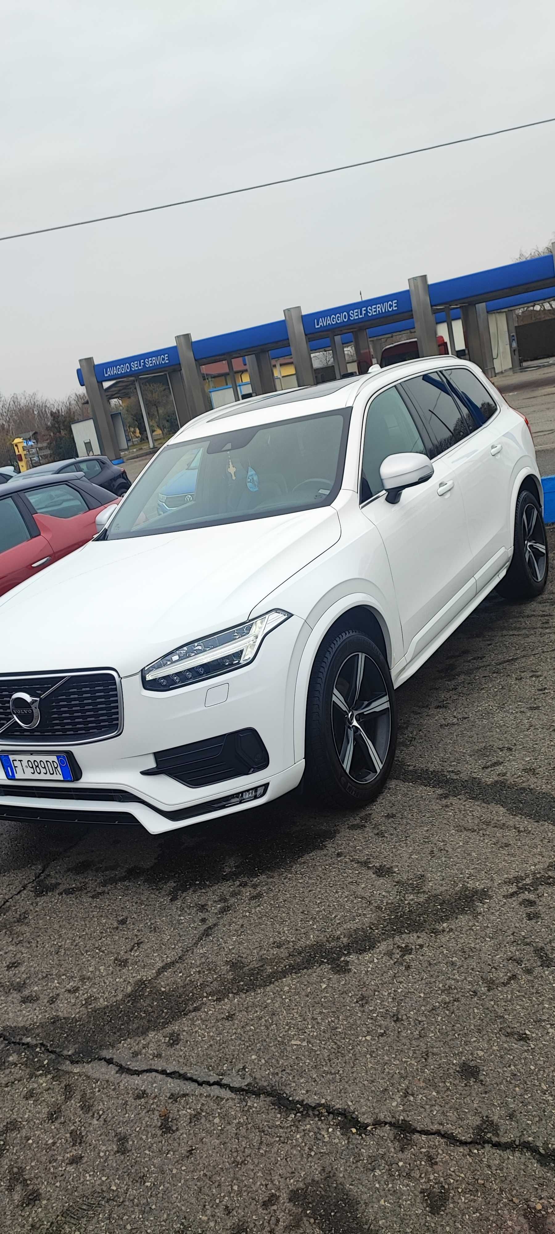 Volvo XC90 R -Desing
