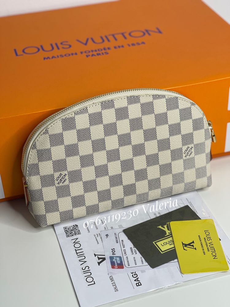 Portfard Louis Vuitton Pouch Azur