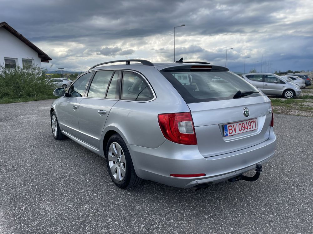 Vand Skoda Superb 1.6 diesel 105 CP An 2011 COMFORTLINE EURO 5