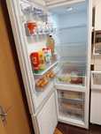 Vând frigider Beko 377 l cu un motor din 2023 în perfectă stare 1400 l