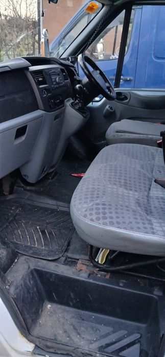 Ford tranzit din 2011 volan pe dreapta