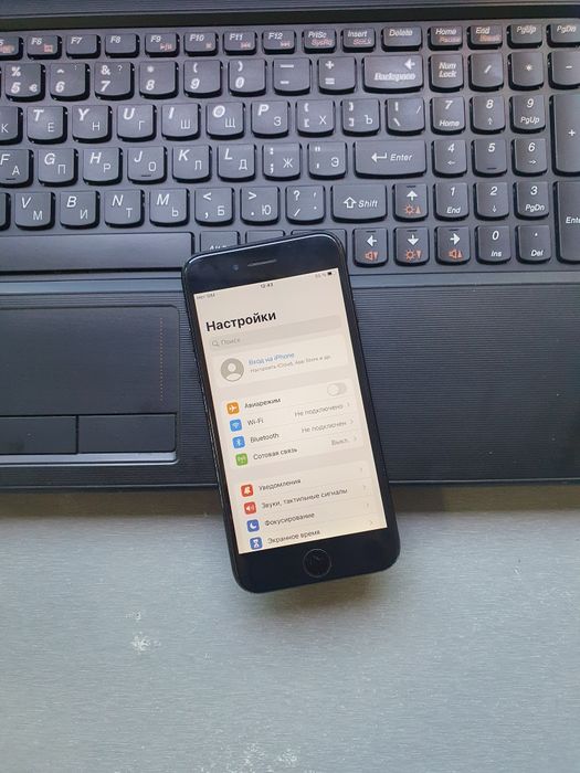 iPhone 7 (Black) Sotiladi 32GB/100%/iCloud Yo'q Tozza. Xolati O'rta