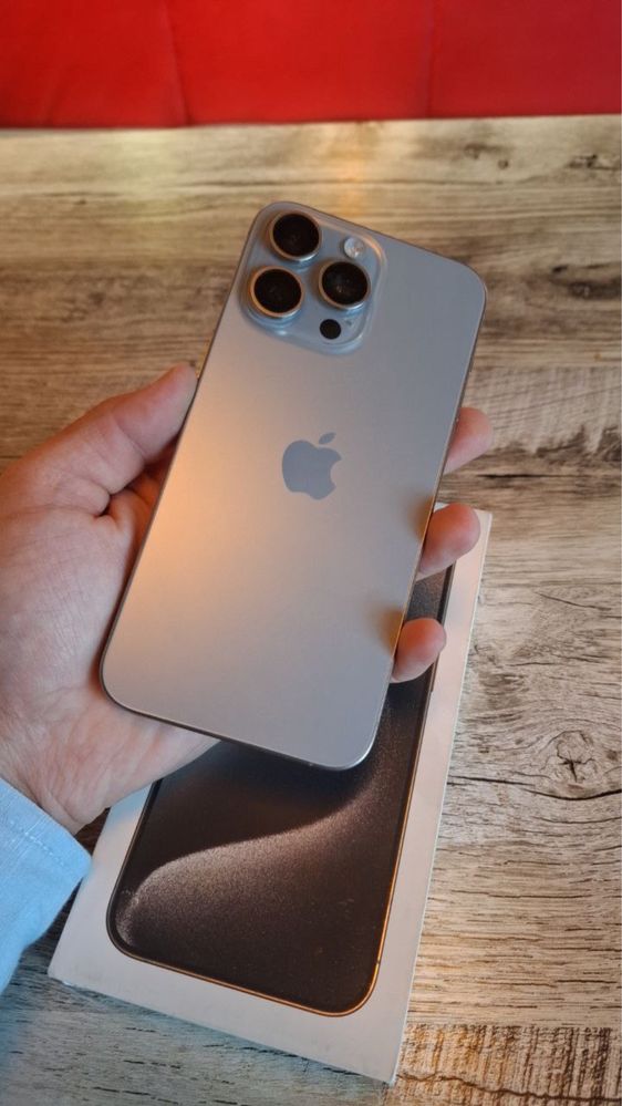 Iphone 15 pro max srochna