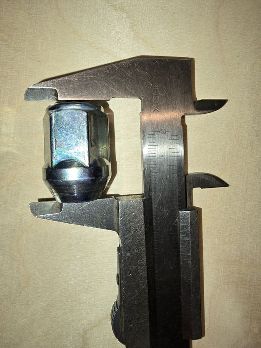 Гайки за джанти М14 х1.5, ключ 21