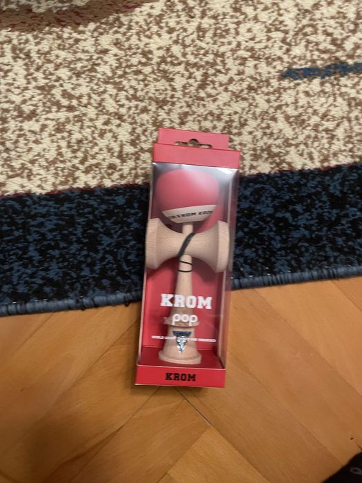 Kendama krom pop rosie craiova