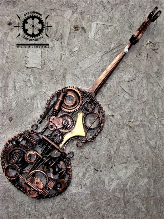 Chitara sau vioara STEAMPUNK, decor stil industrial.