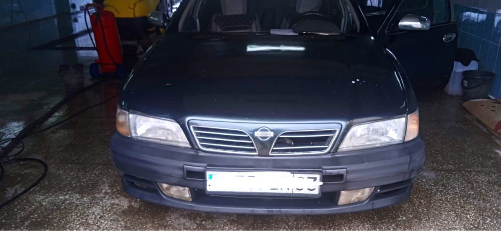 продам ниссан максима