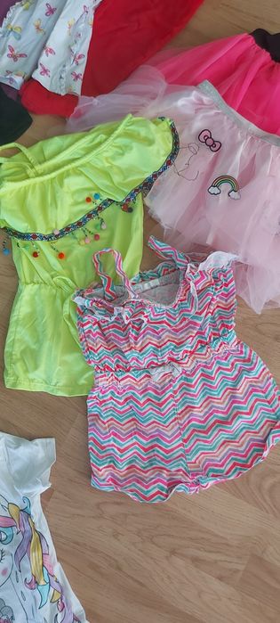 Lot haine fetite 3-4 ani