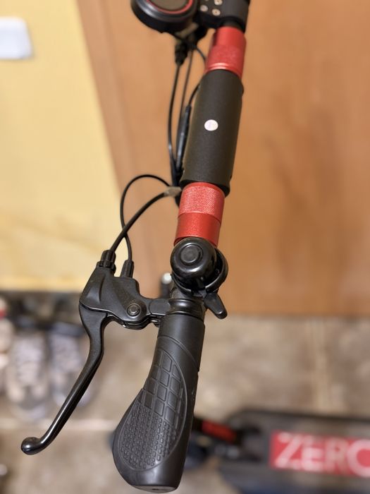 Trotineta electrica Zero 8